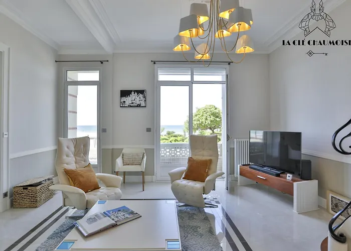 Des Palmiers لي سابلِ دولونْ